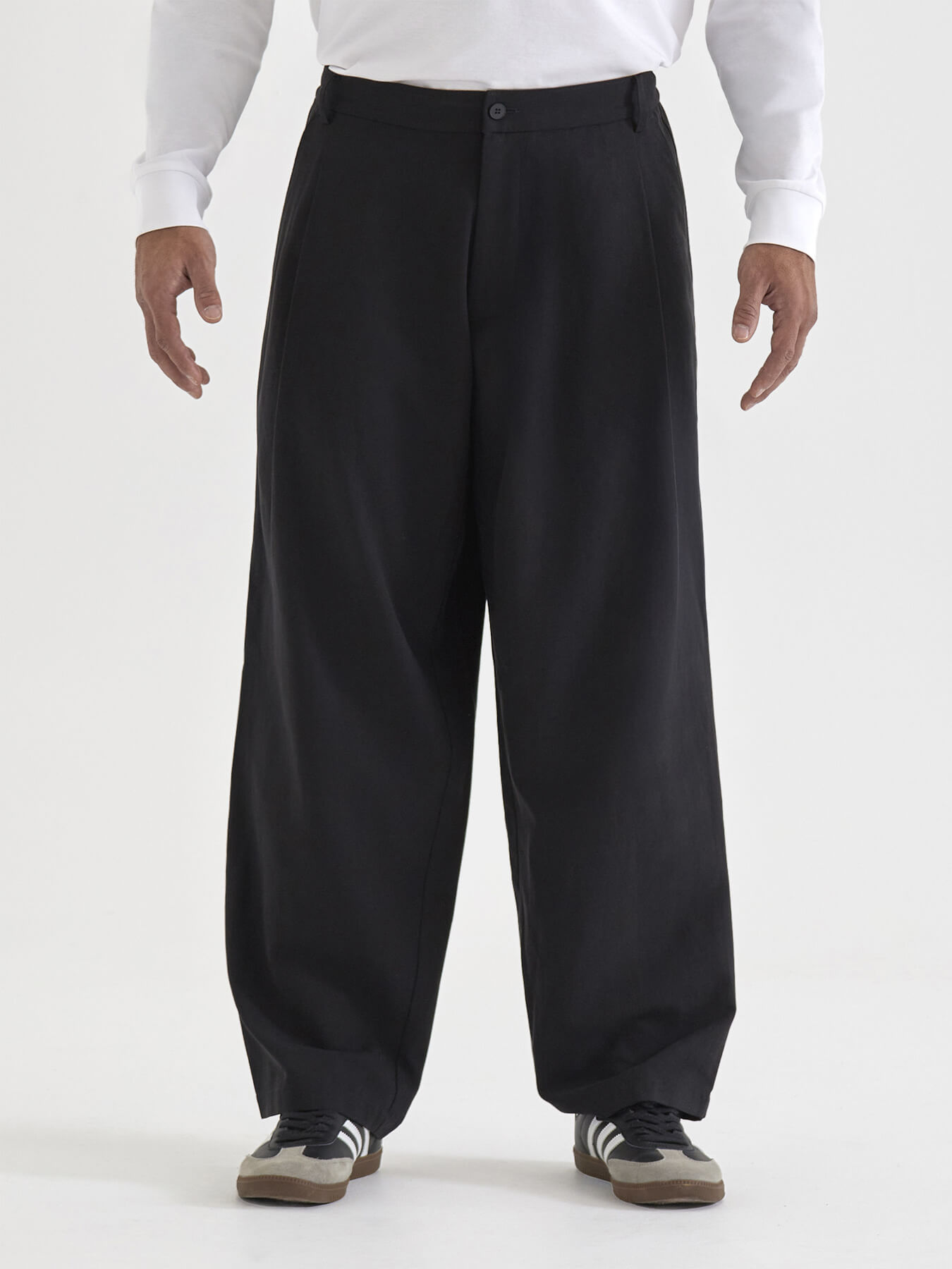 Брюки LESS THAN ZERO