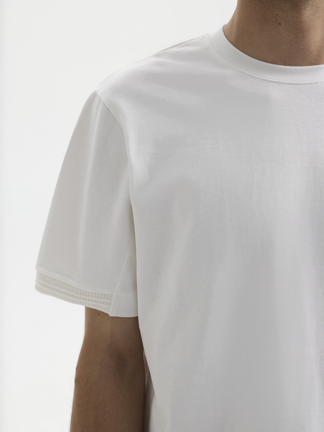 Футболка THE WHITE BASE 0NOT1