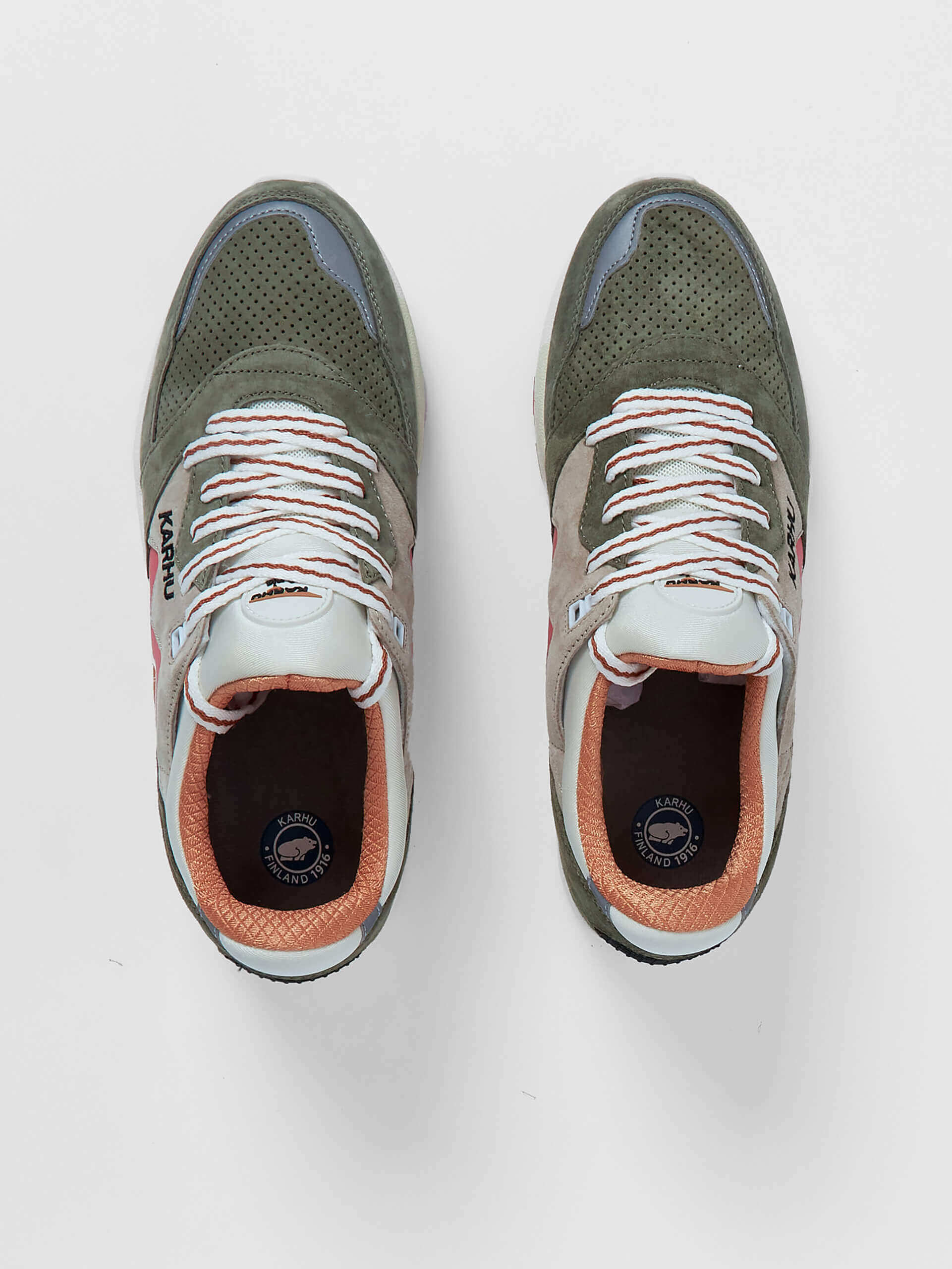 Кроссовки ARIA 95