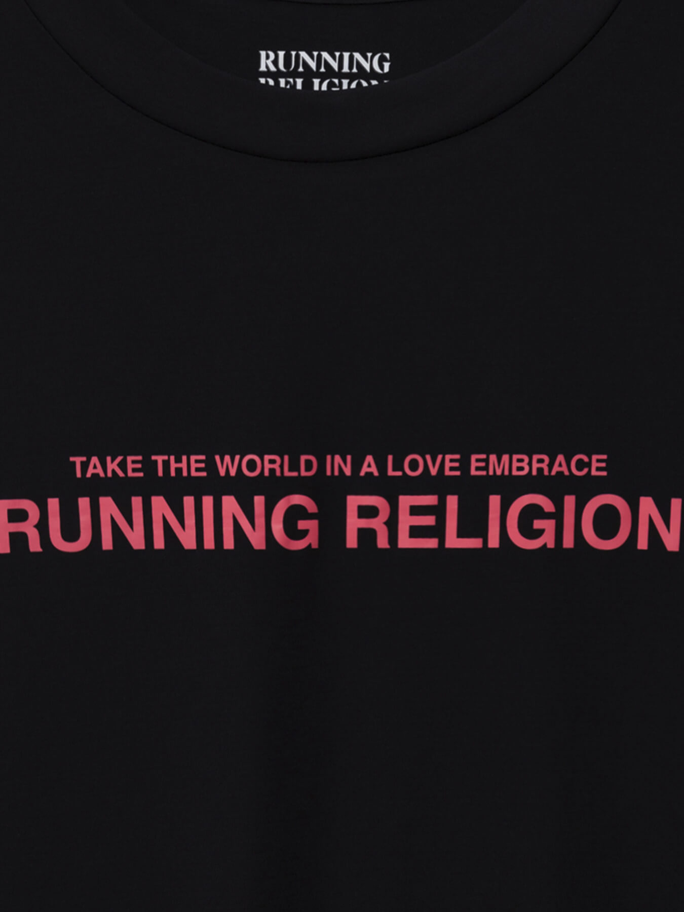 Футболка LOVE EMBRACE