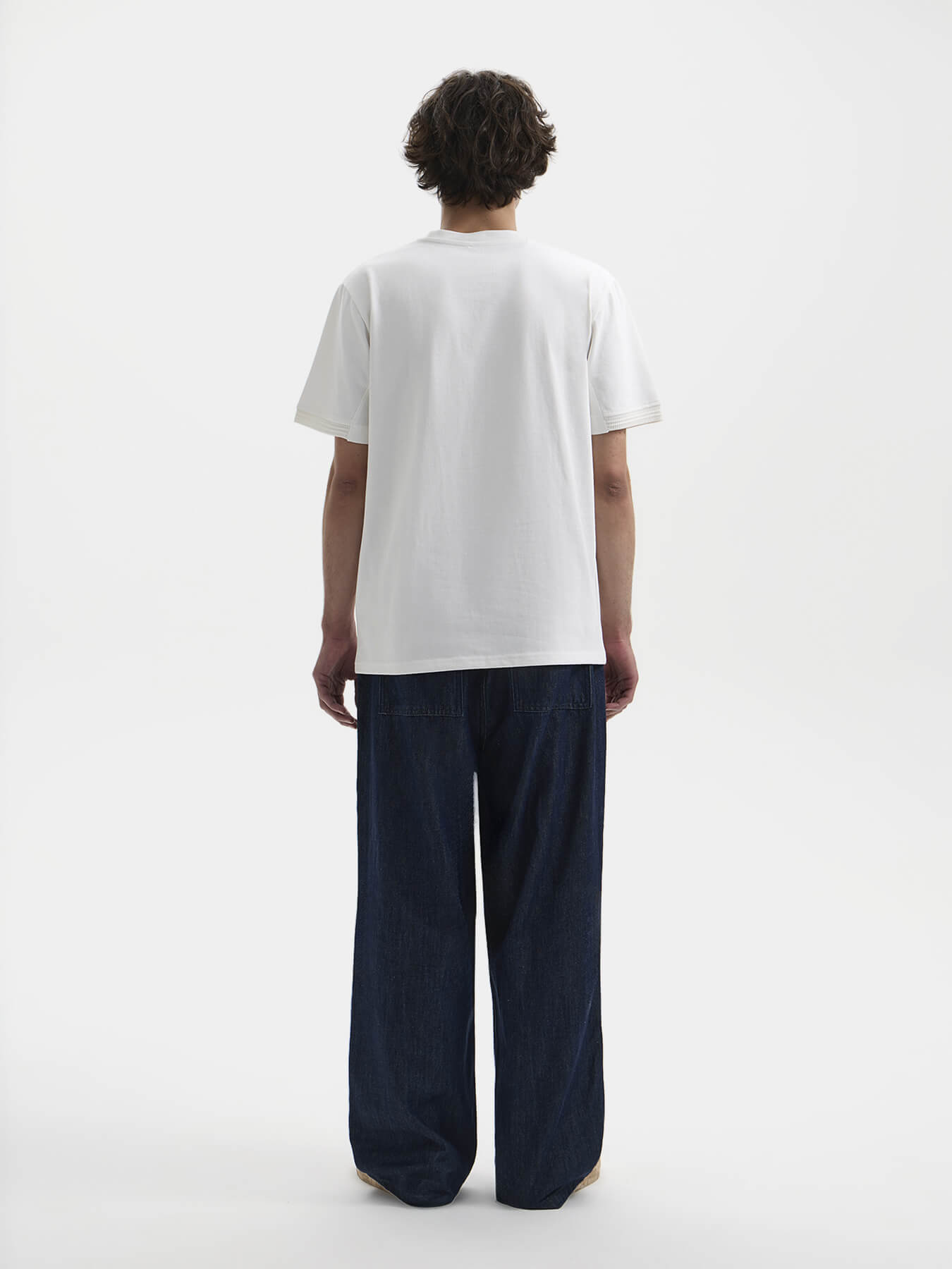 Футболка THE WHITE BASE 0NOT1