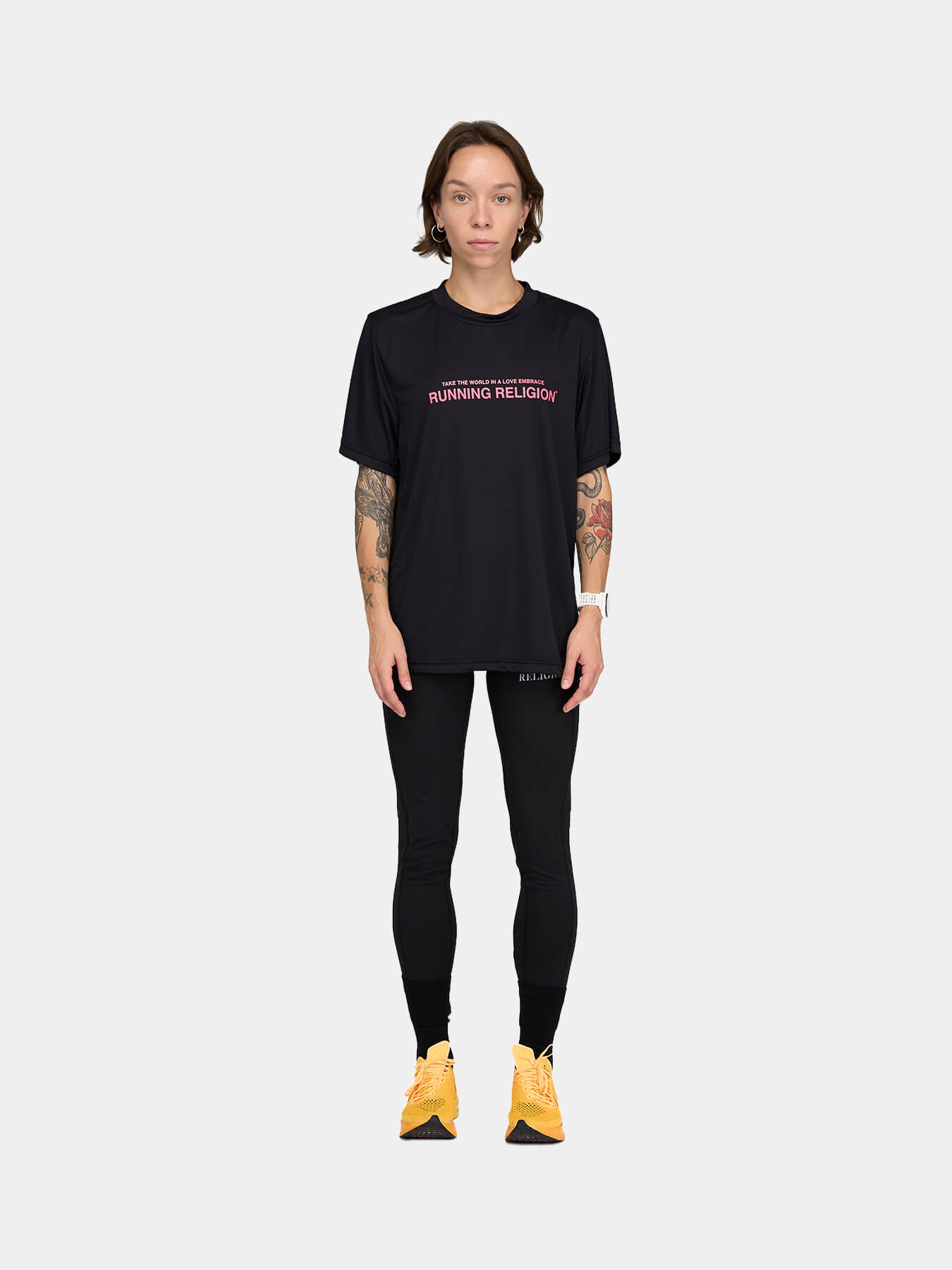 Футболка LOVE EMBRACE