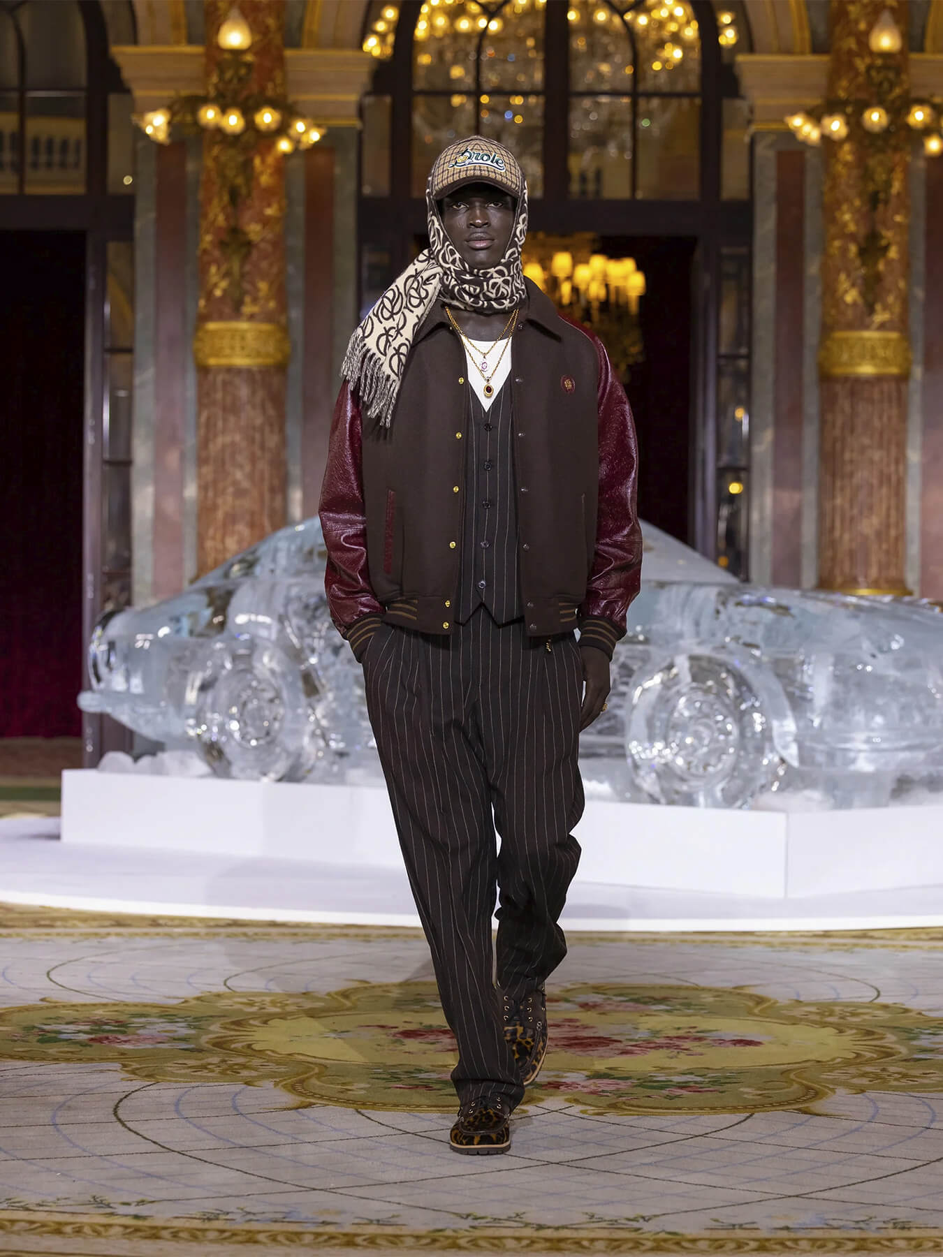 Брюки PINSTRIPES