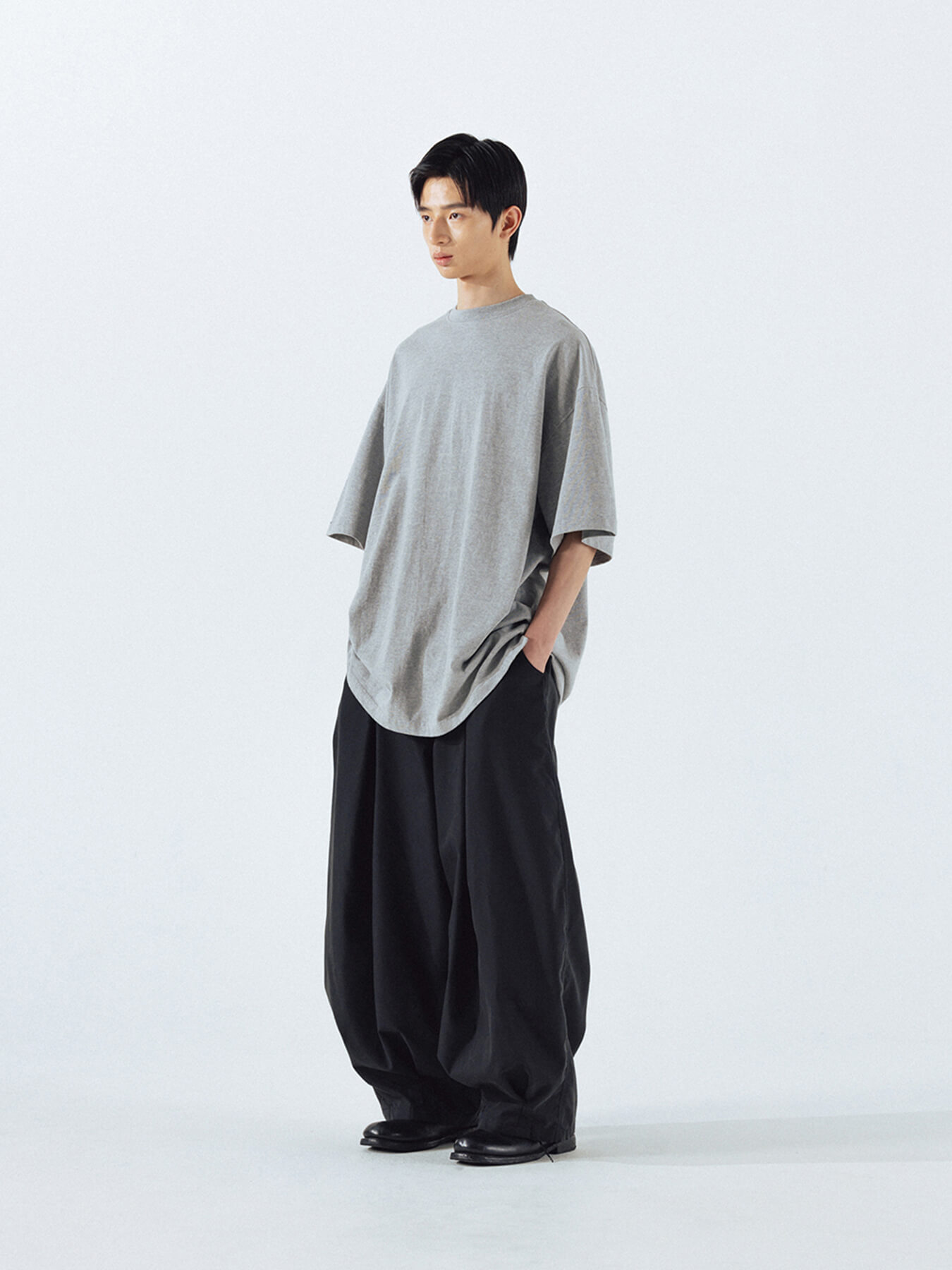 Брюки UNBALANCE LONG TUCK BALLOON