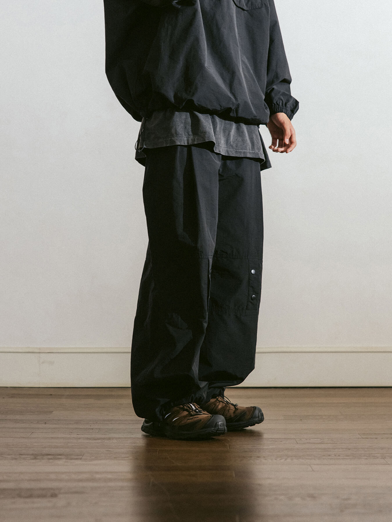 Брюки PERKY BUTTON KNEE WIDE
