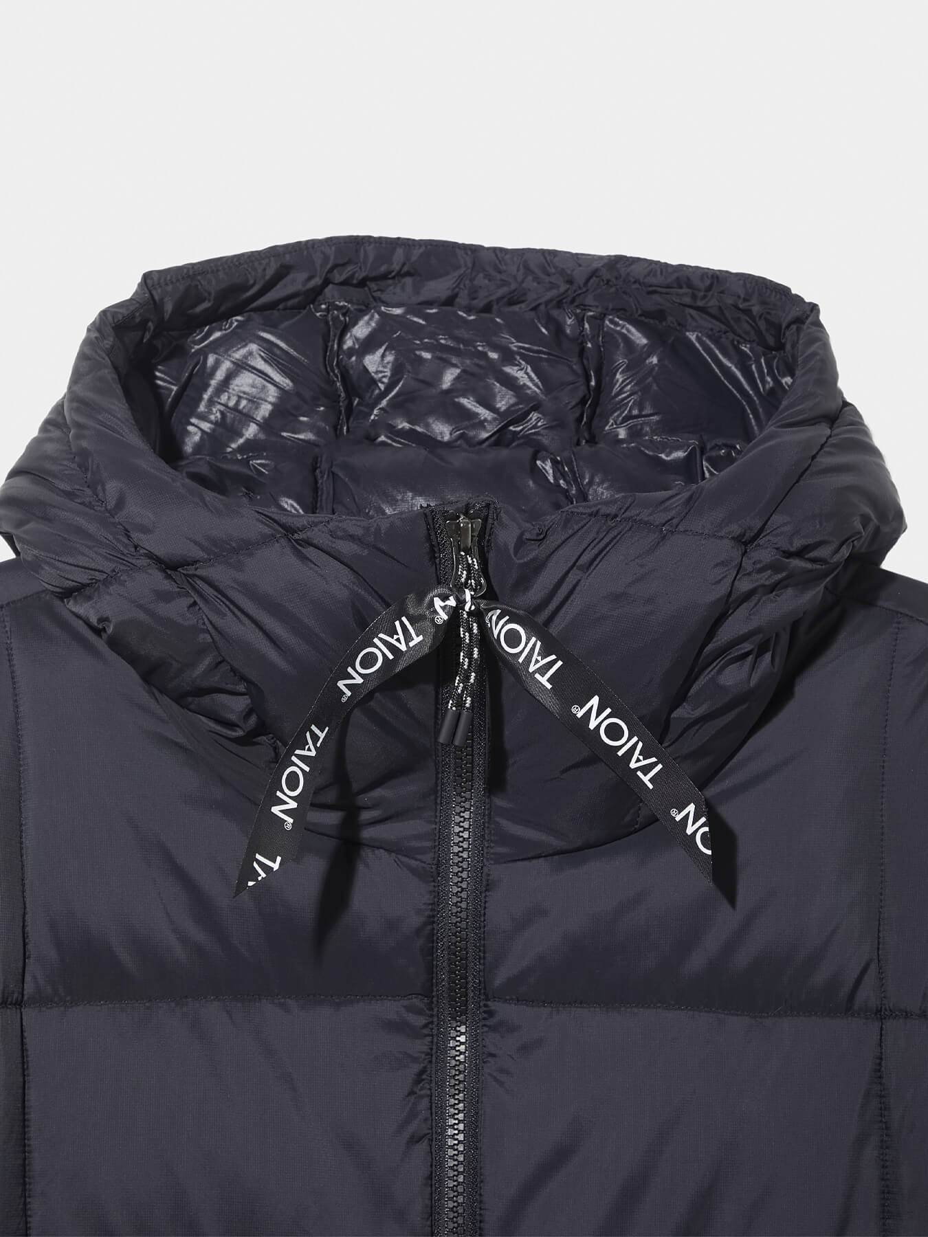 Пуховик MOUNTAIN PACKABLE VOLUME