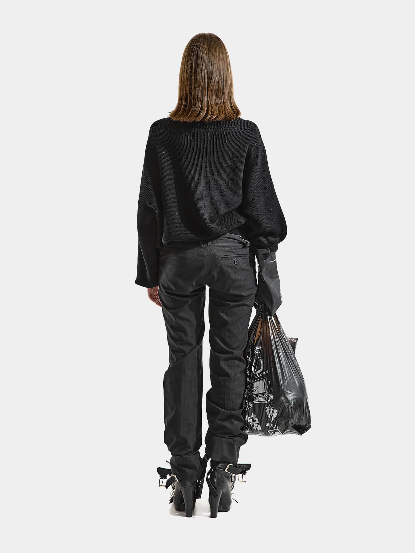 Свитер WHITE NOISE