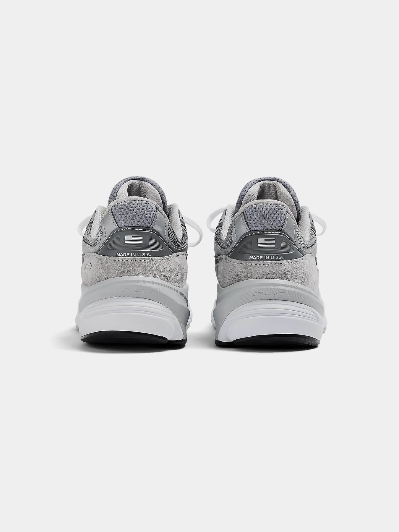 Кроссовки 990V6