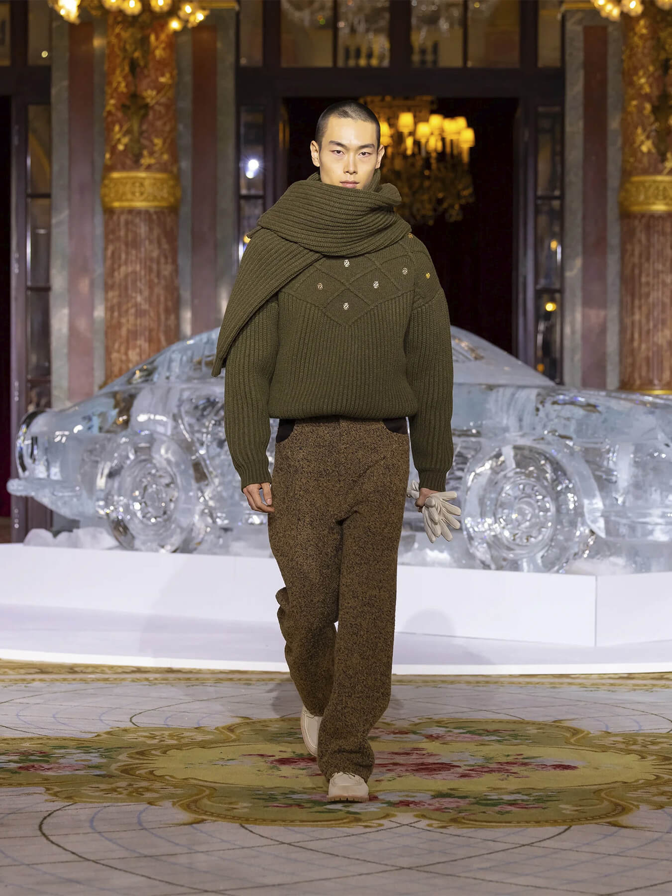 Свитер MONOGRAMME