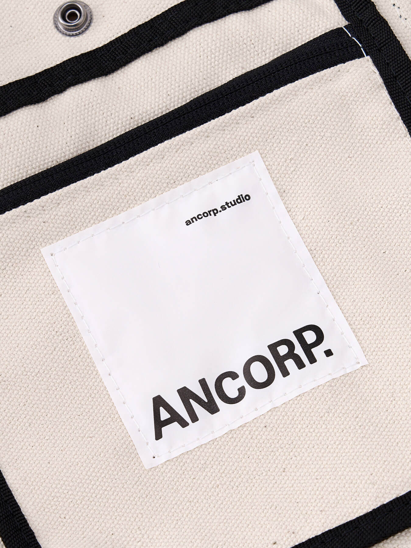 Тоут из канваса