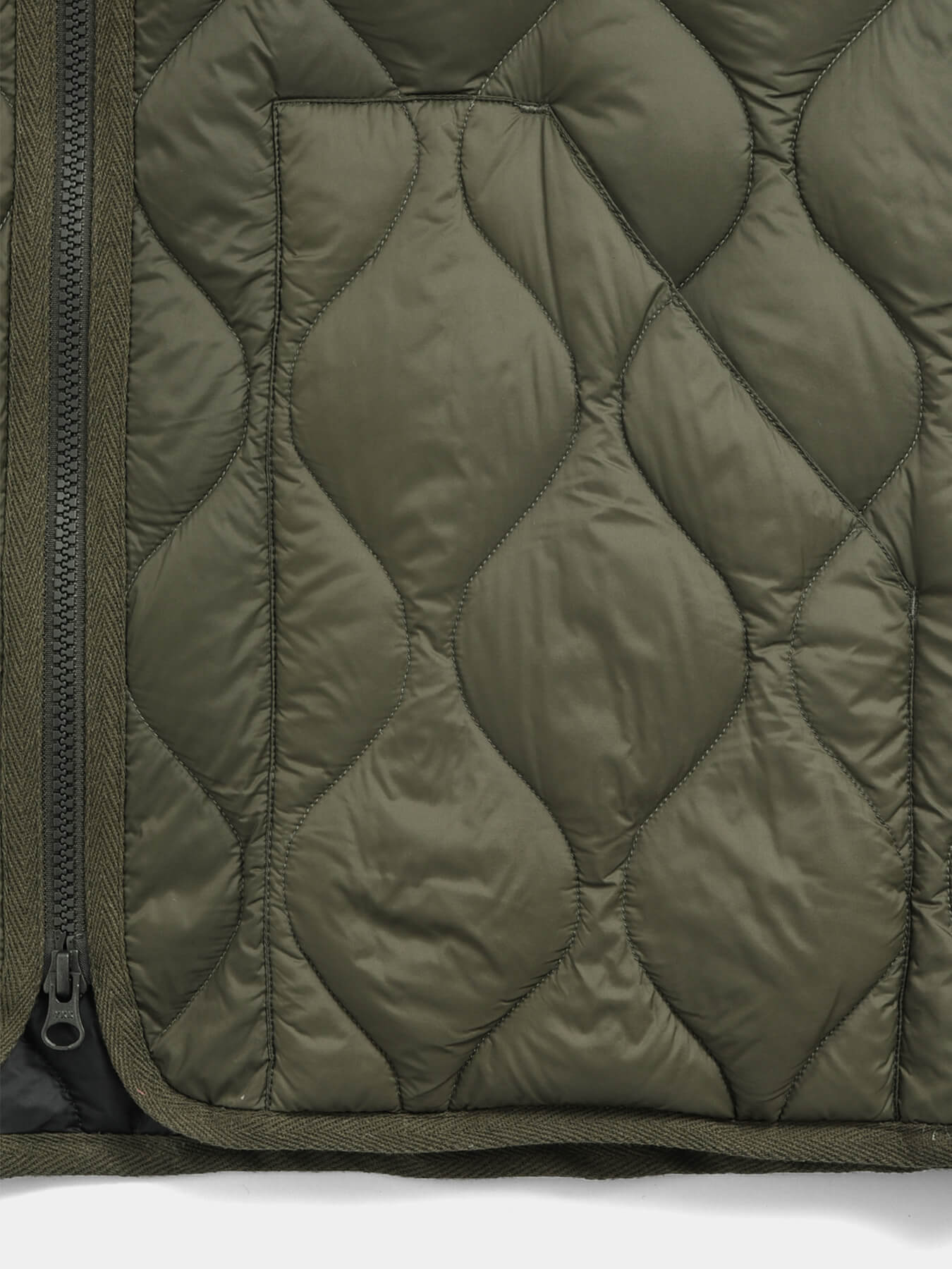 Жилет MILITARY V NECK W-ZIP