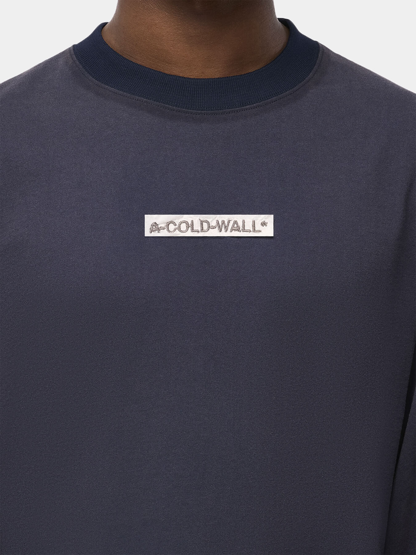 Лонгслив INVERT