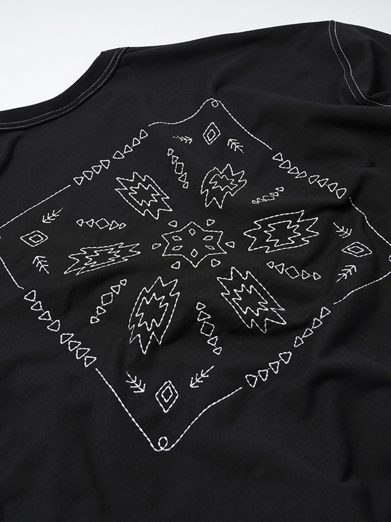 Свитшот NAVAJO NEEDLEWORK