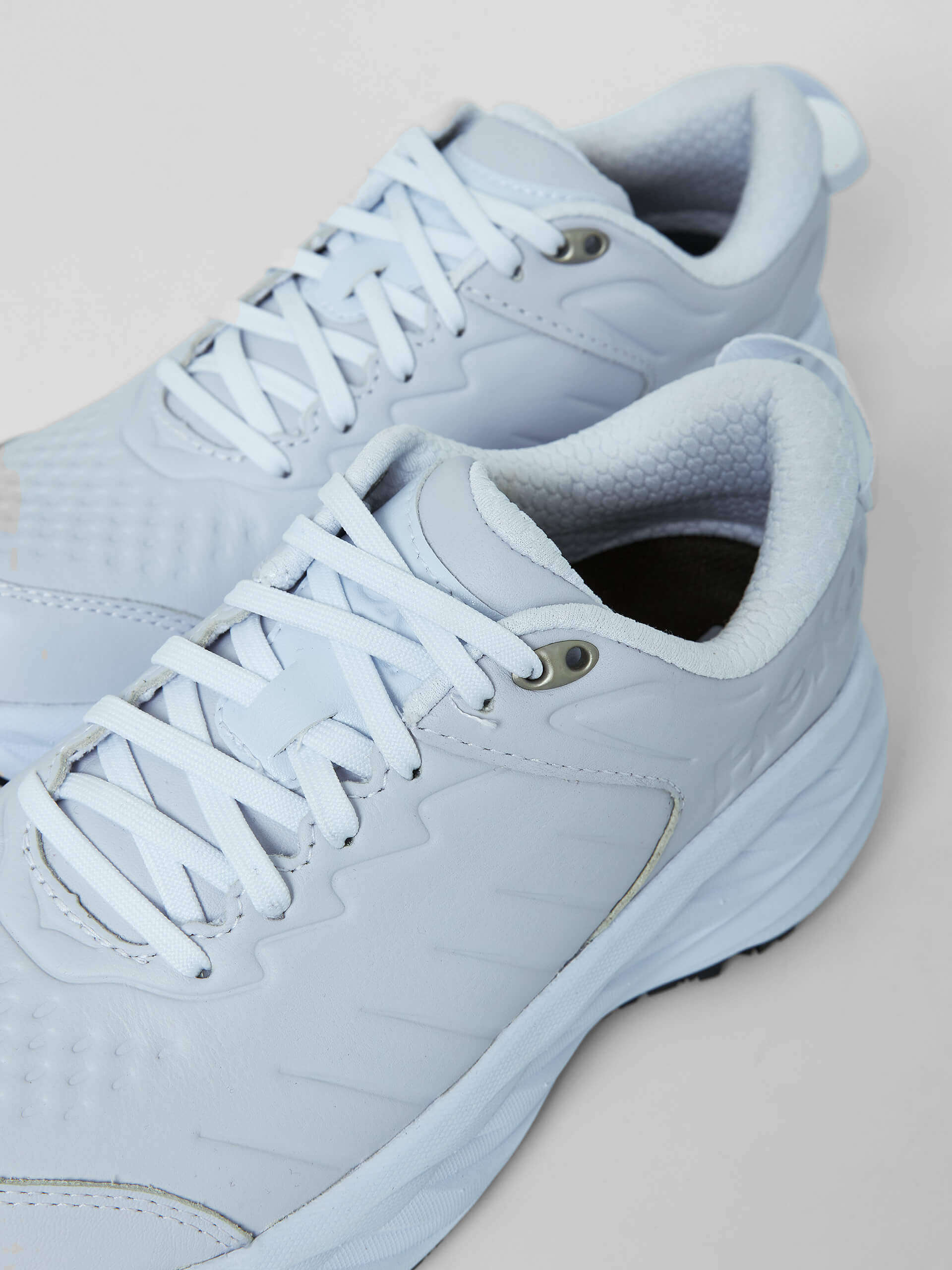 Кроссовки BONDI SR