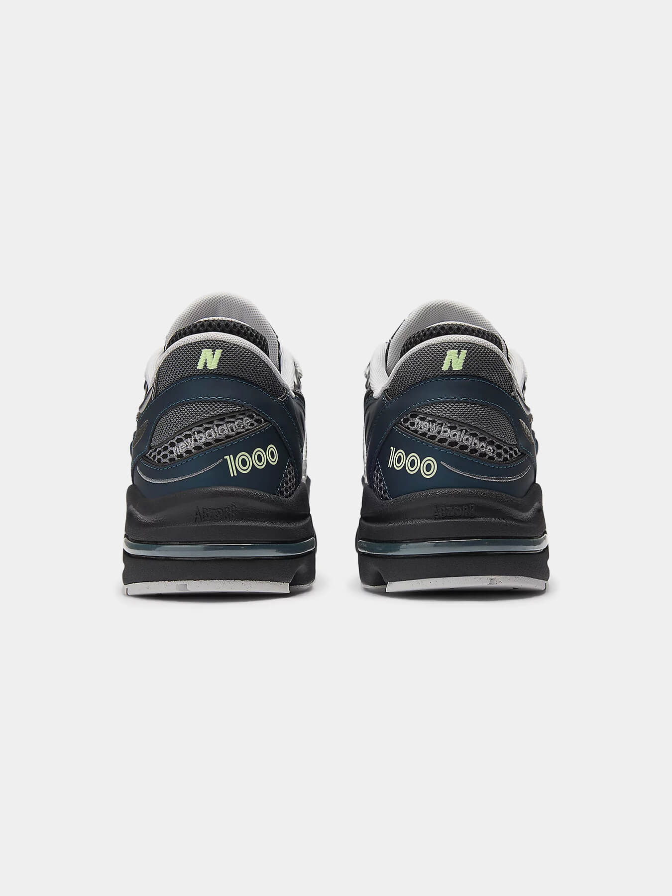 Кроссовки 1000