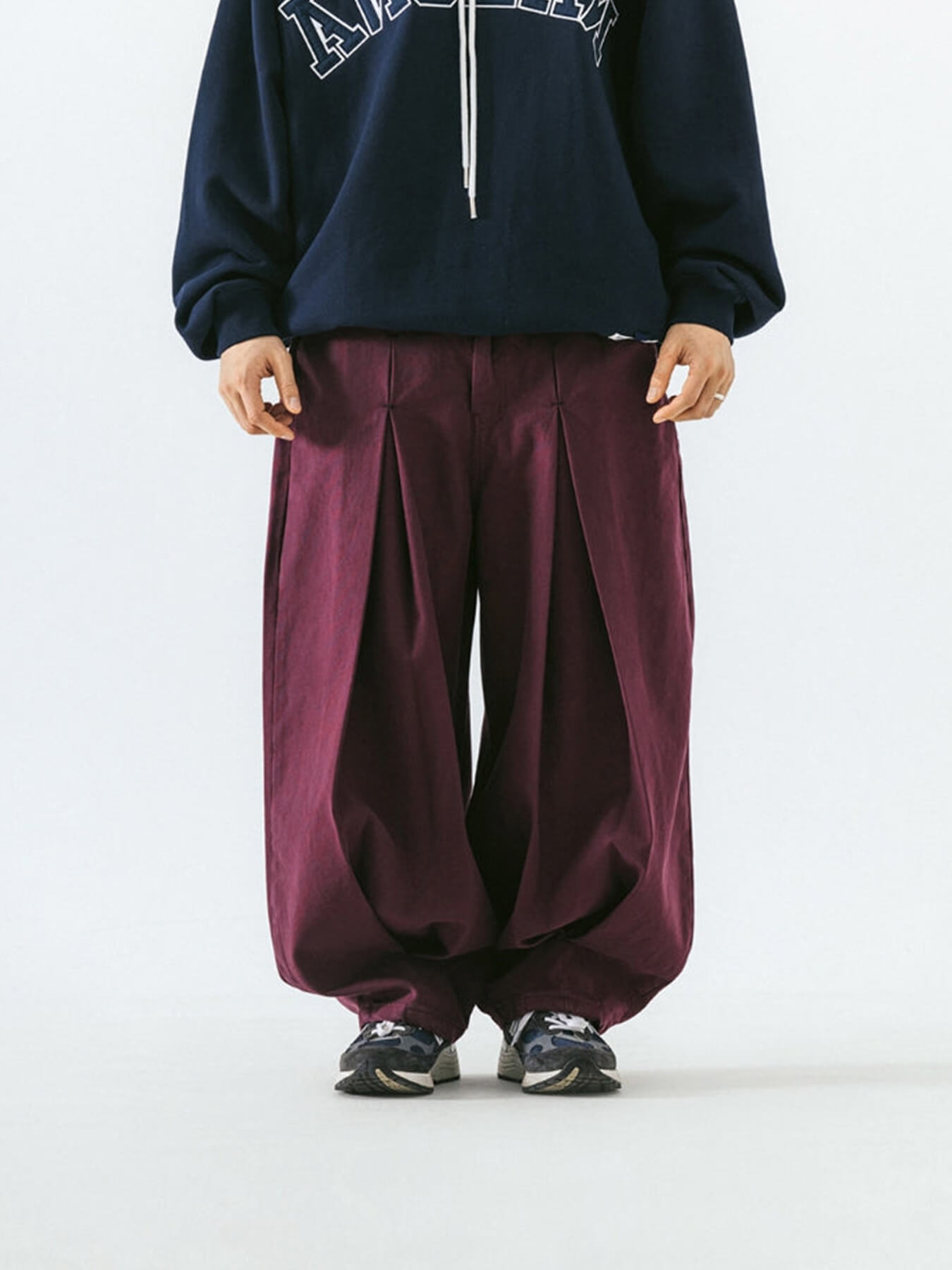 Брюки LONG TUCK WING BALLOON