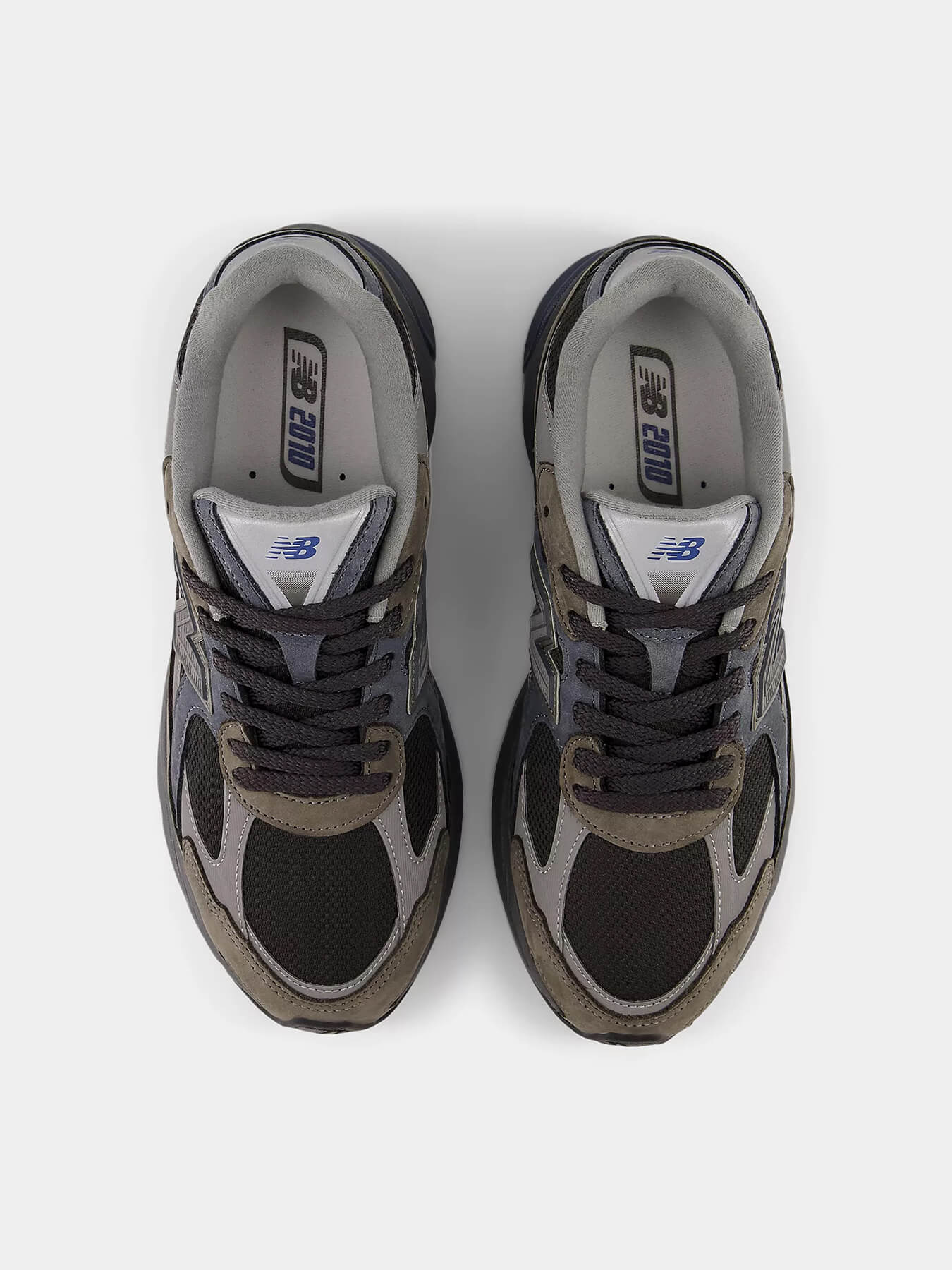 Кроссовки 2010