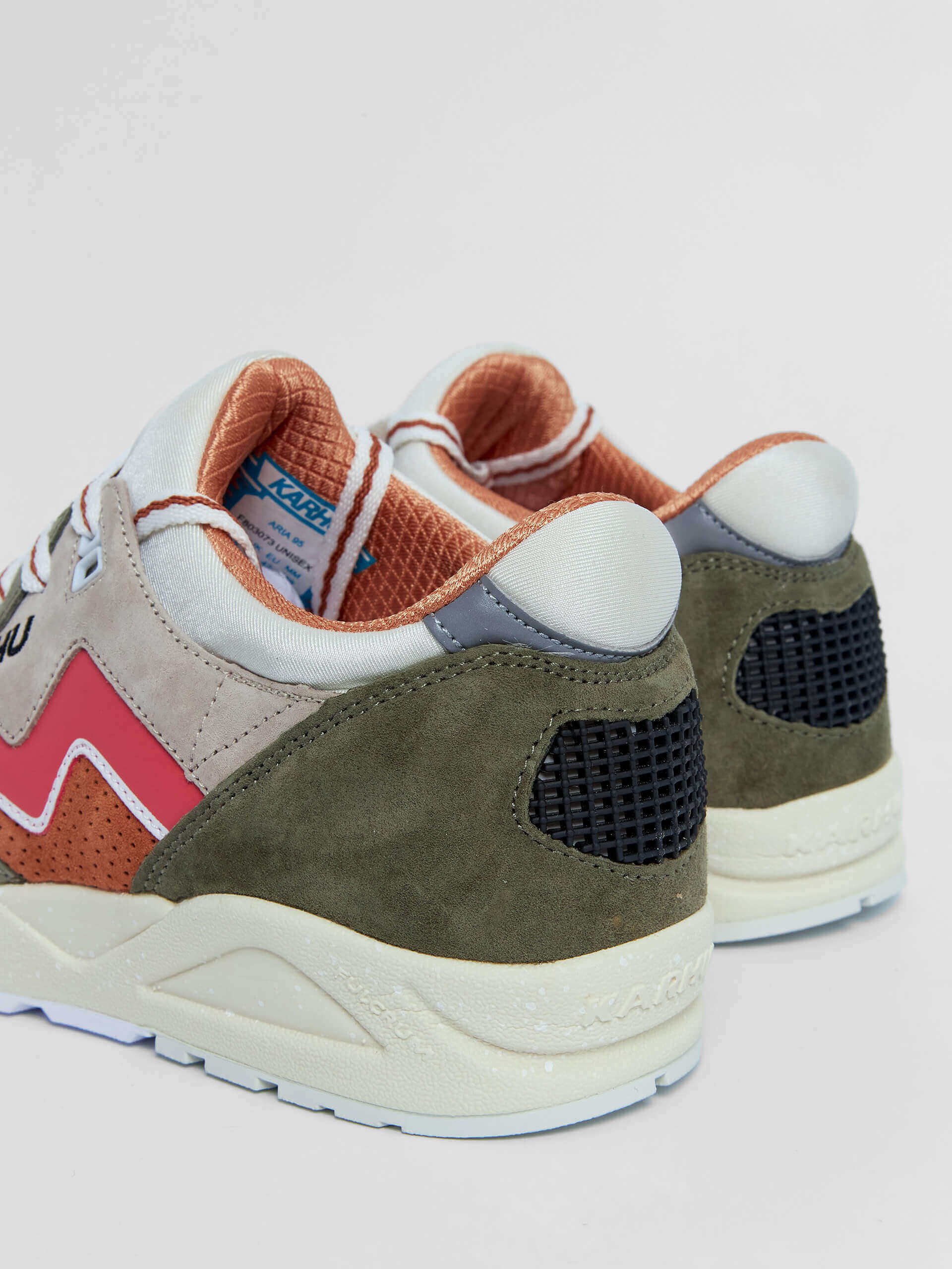 Кроссовки ARIA 95