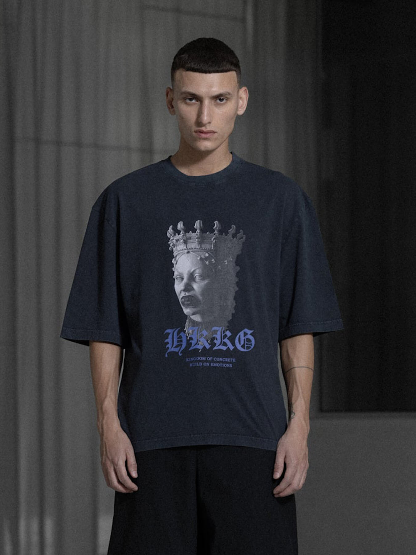 Футболка OVERSIZED SCULPTURE