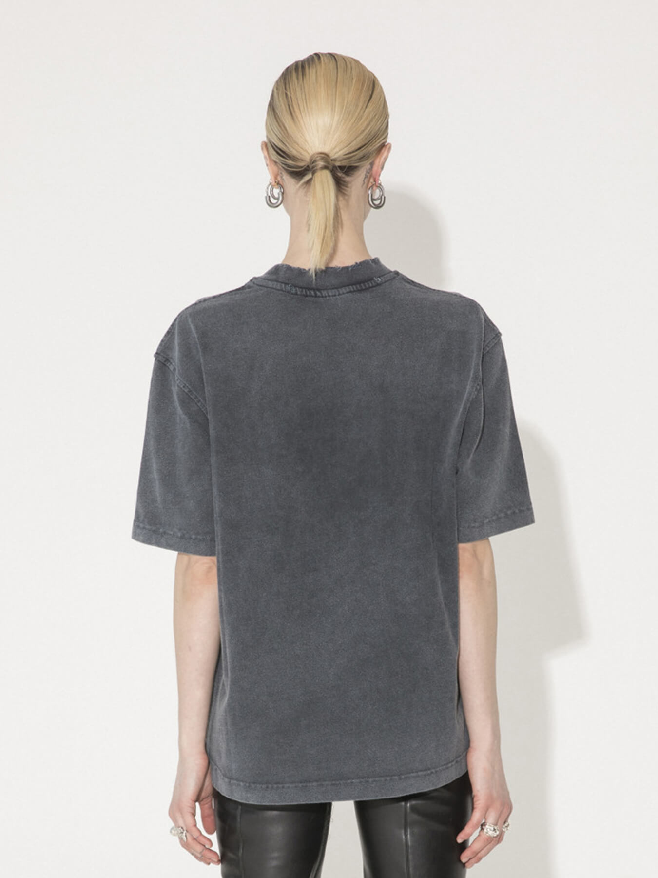Футболка DISTRESSED LOGO