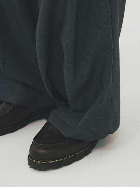 Брюки VALLEY TUCK TROUSERS (размер M, цвет Темно-серый)