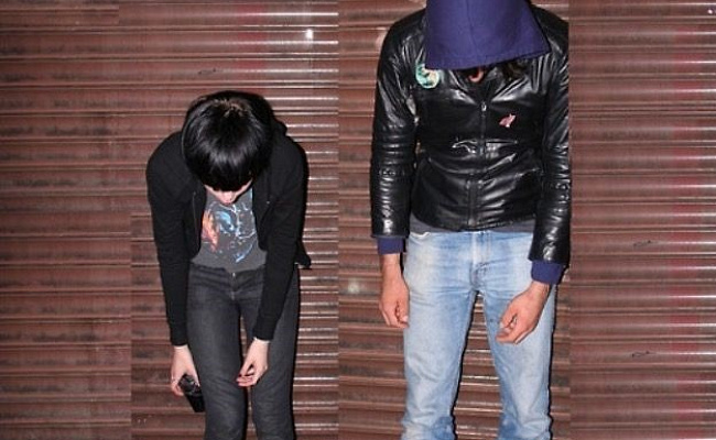 Crystal Castles: Итан Кэт - зауженные джинсы, Элис Гласс - скинни