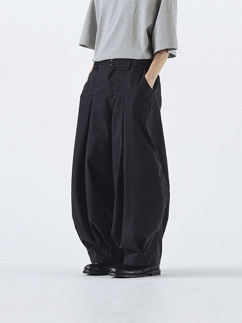 Брюки UNBALANCE LONG TUCK BALLOON (размер L, цвет Черный)