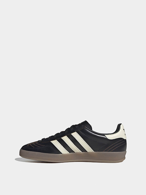 Кроссовки GAZELLE INDOOR (размер 42, цвет Черный-Бежевый)