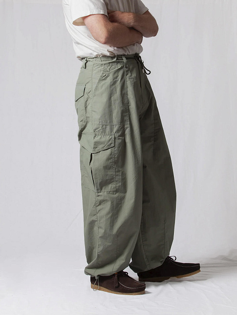 Брюки NYLON CARGO BALLOON (размер XL, цвет Зеленый)