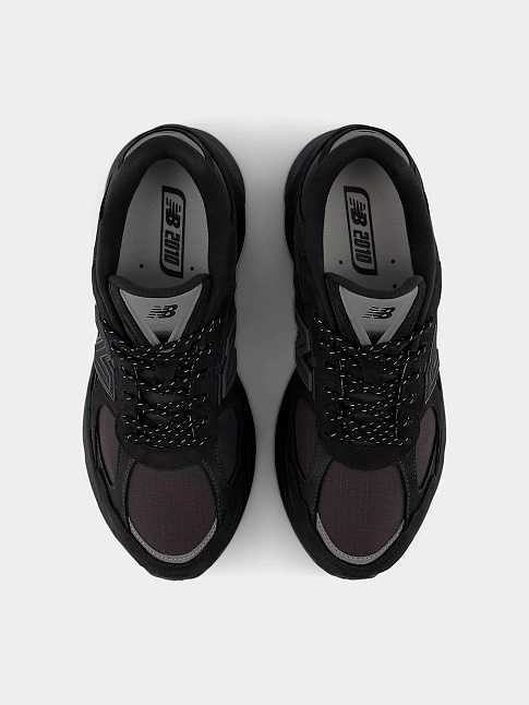 Кроссовки 2010 (размер 40, цвет Черный)