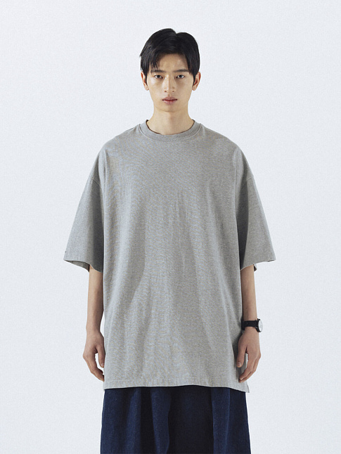 Футболка LAYERED ESSENTIAL LOGO HALF (размер M, цвет Серый)