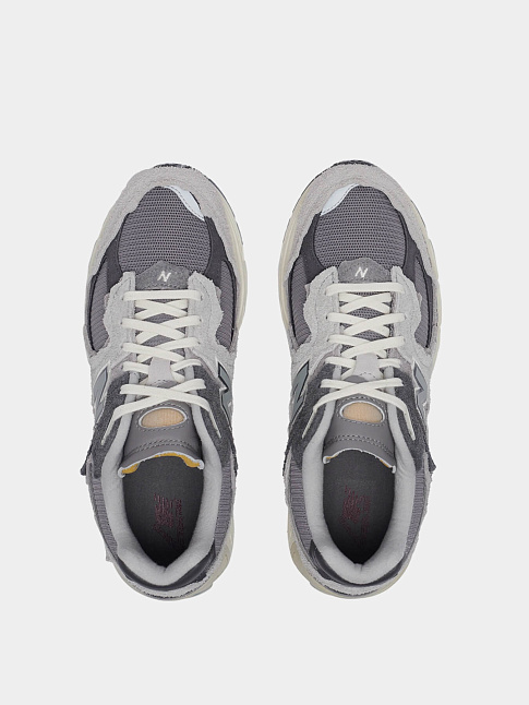 Кроссовки 2002R (размер 46 1/2, цвет Серый)